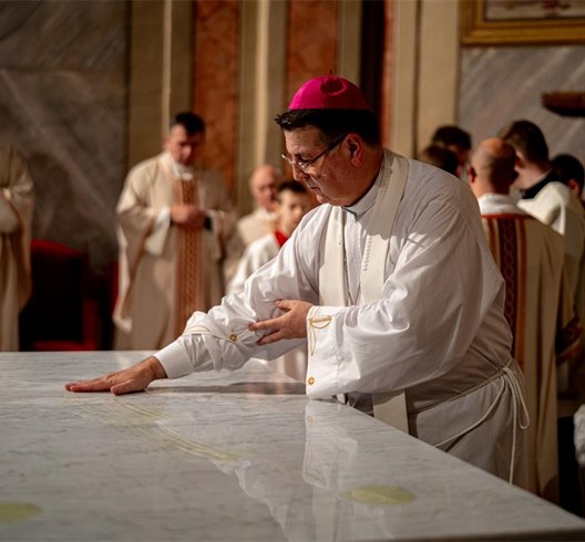 Biskup Šaško posvetio novi oltar u Župi sv. Nikole u Bistri